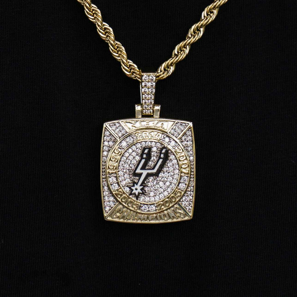 San Antonio Spurs Championship Pendant - Yellow Gold