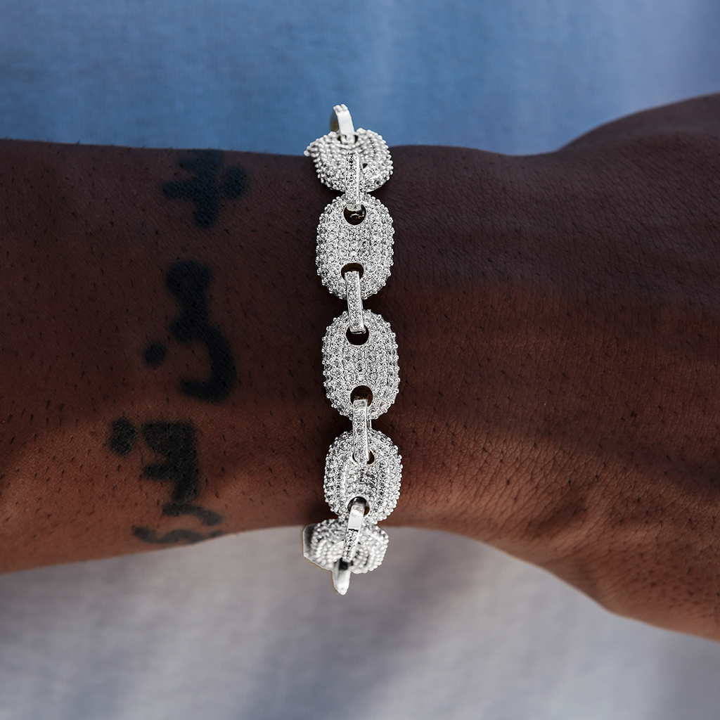 Diamond Puffed Mariner Bracelet in White Gold- 12mm