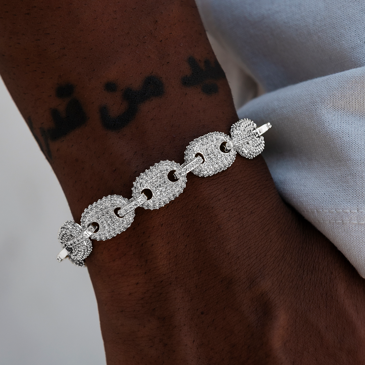Diamond Puffed Mariner Bracelet in White Gold- 12mm