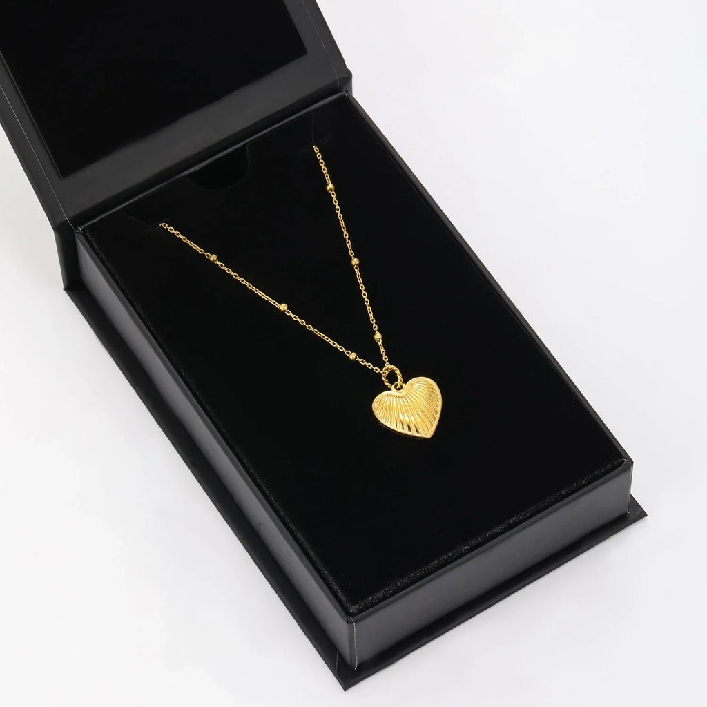 Heart Pendant Necklace w/ Satellite Chain