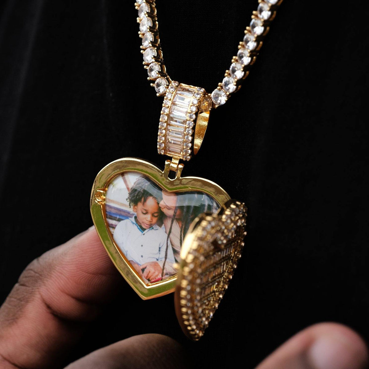 CUSTOM PICTURE PENDANT STYLE-8