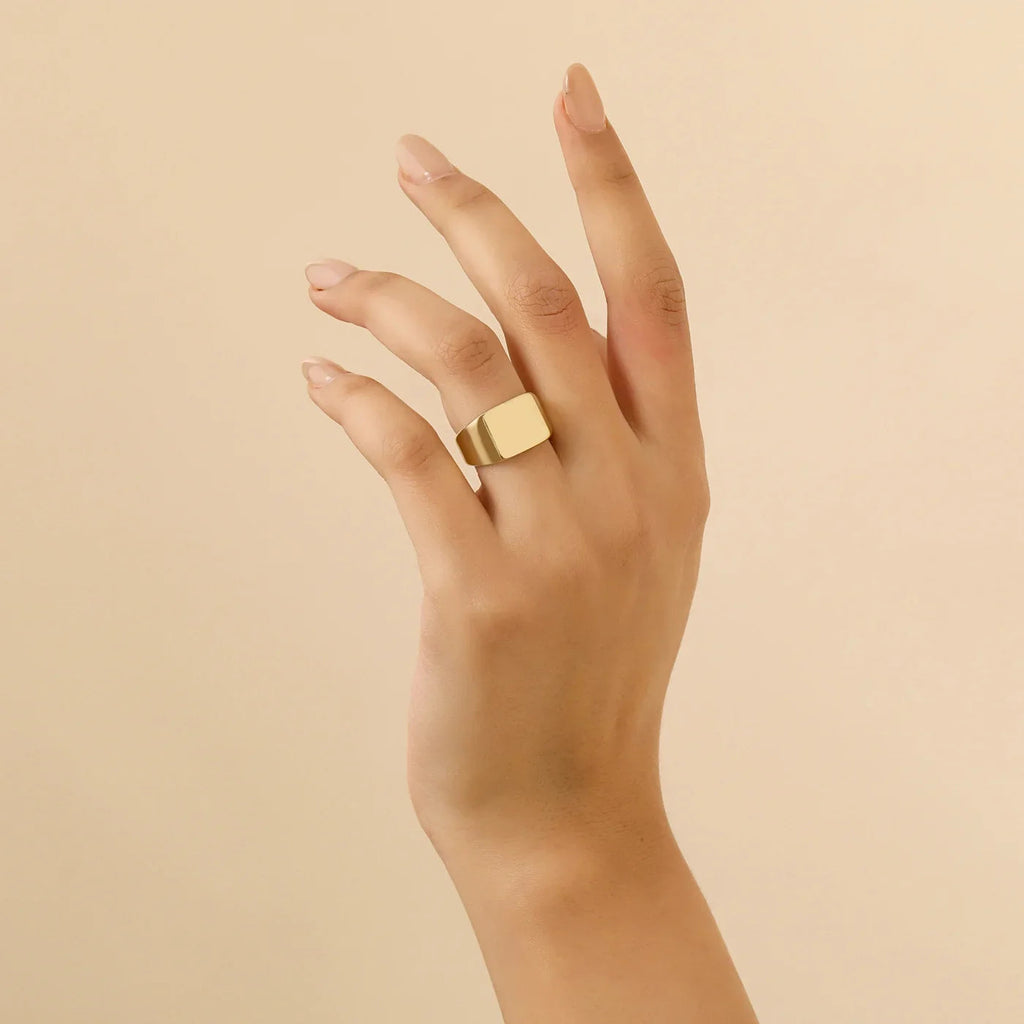 Minimal Signet Ring