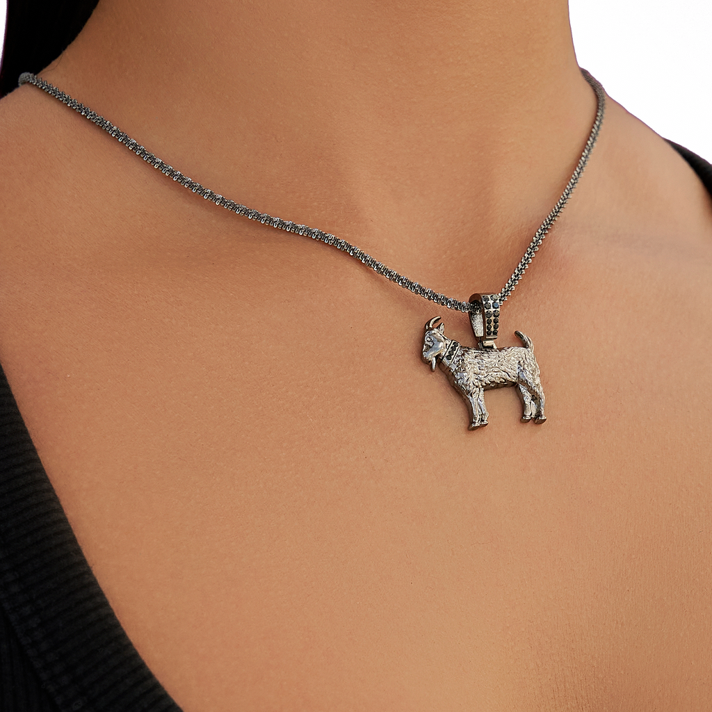 Micro Simple Goat Pendant in Black