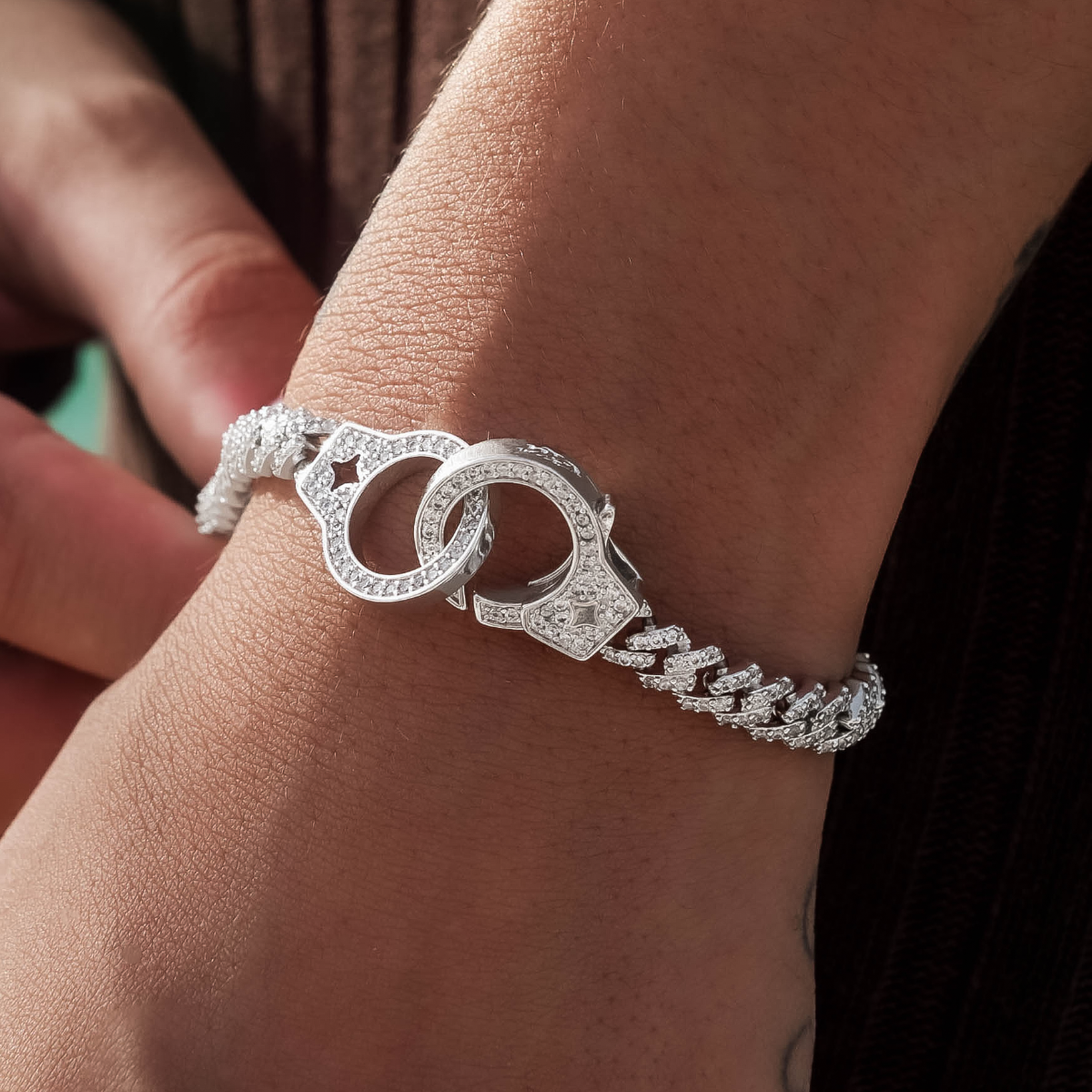 GLD Iced Handcuff Diamond Prong Cuban Bracelet in White Gold