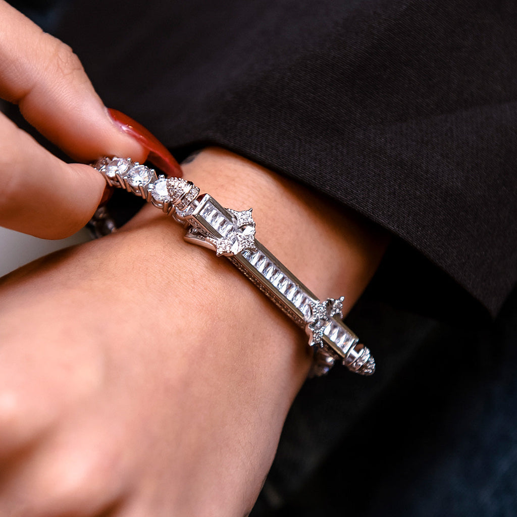Iced Baguette Bar Bracelet in White Gold