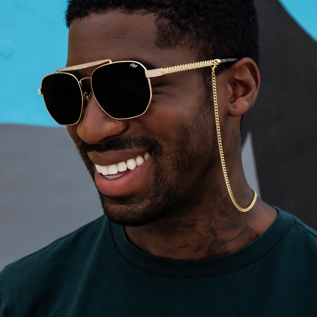 The Grove Sunglasses in Yellow Gold with Sunglass Chain