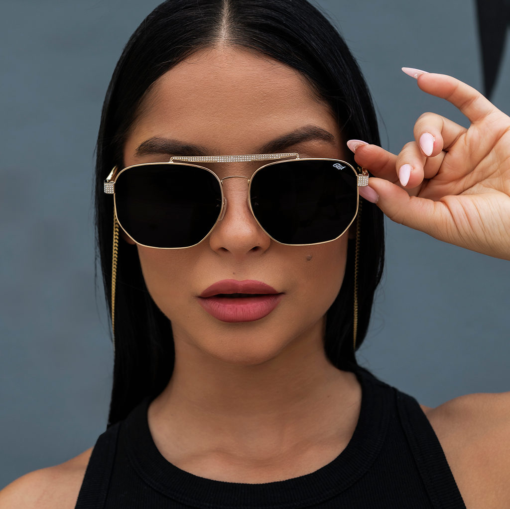 The Grove Sunglasses in Yellow Gold with Sunglass Chain