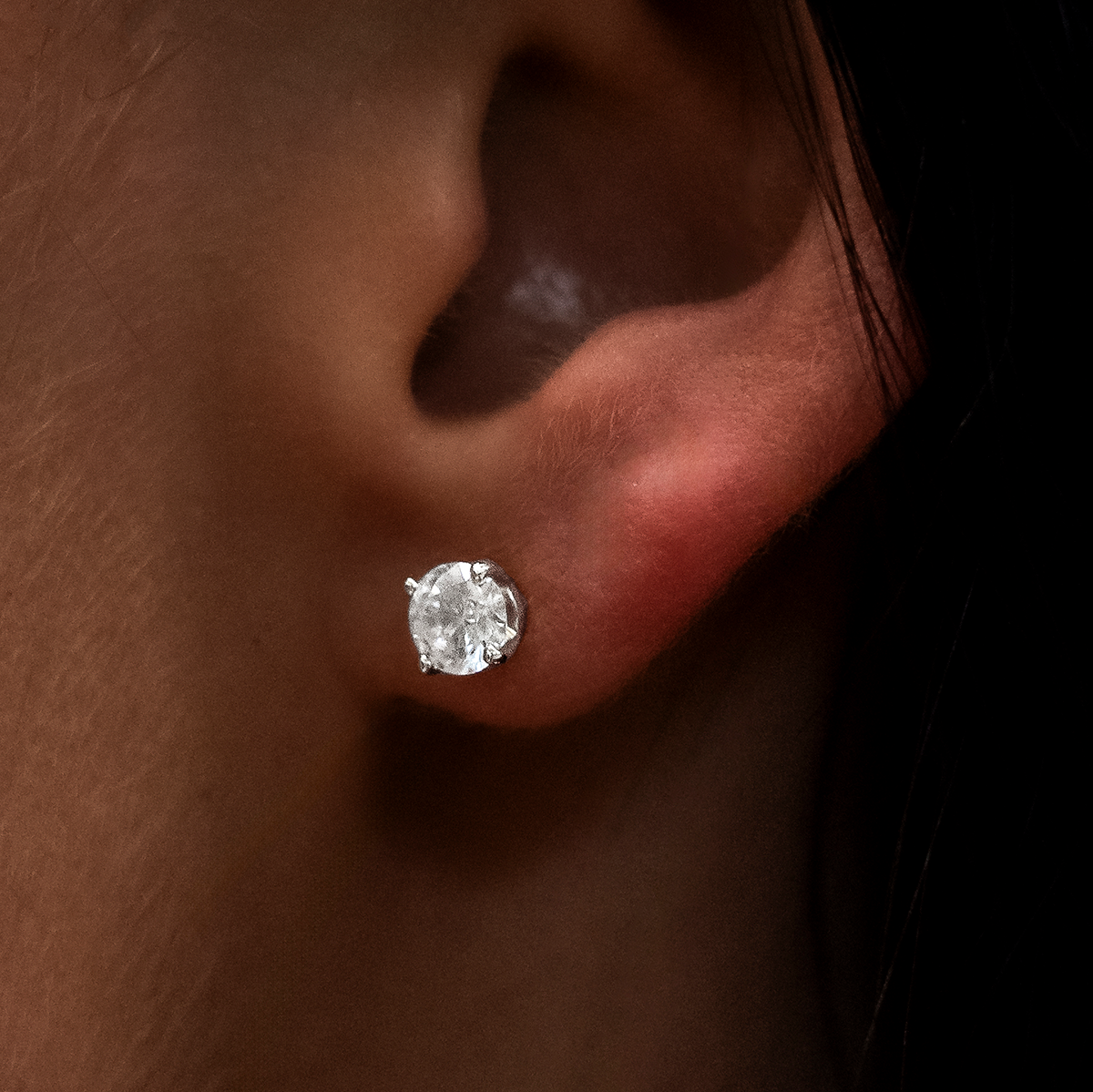 GLD 5mm Round Cut Diamond Stud Earrings in White Gold