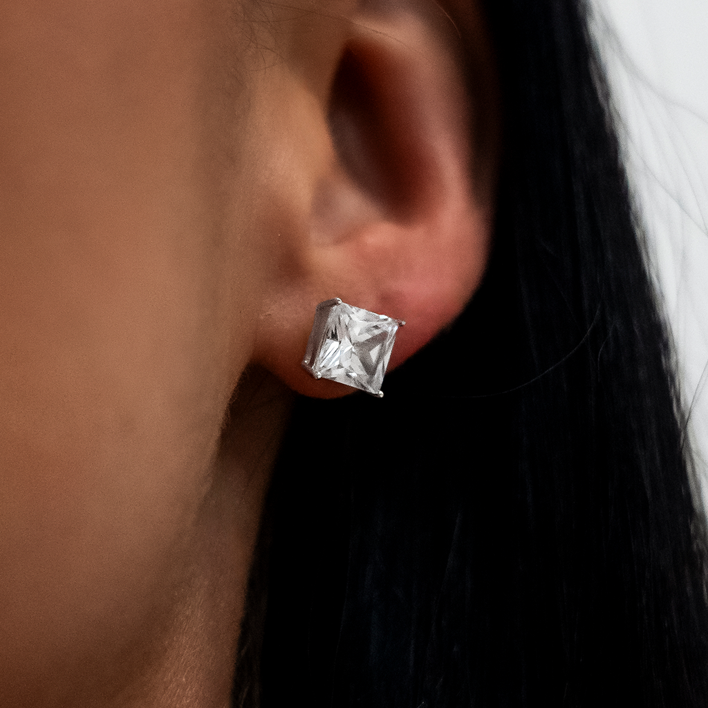 GLD 7mm Princess Cut Diamond Stud Earrings in White Gold