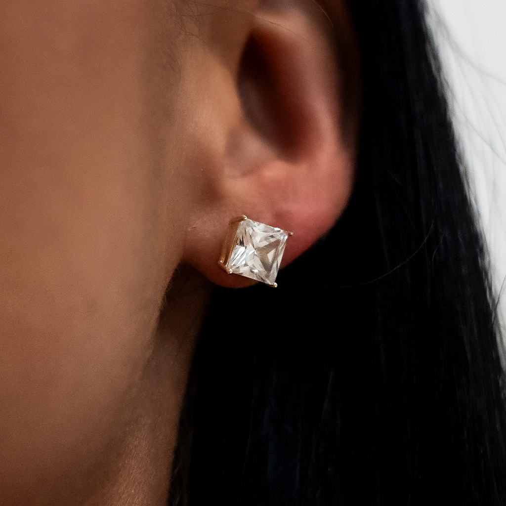 GLD 7mm Princess Cut Diamond Stud Earrings in Yellow Gold