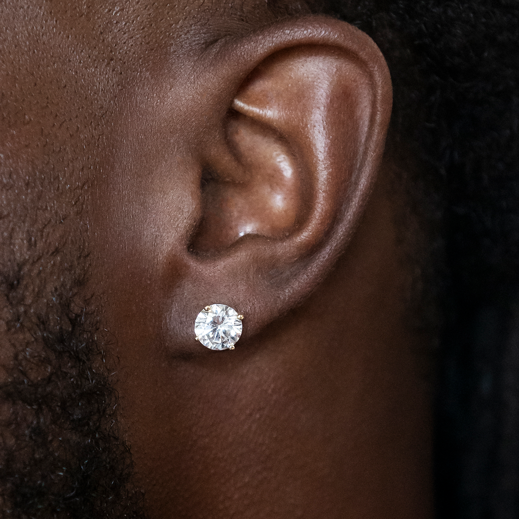 GLD 7mm Round Cut Diamond Stud Earrings in Yellow Gold