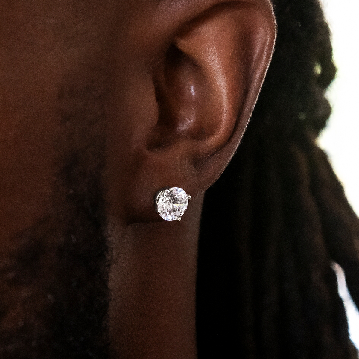 GLD 7mm Round Cut Diamond Stud Earrings in White Gold