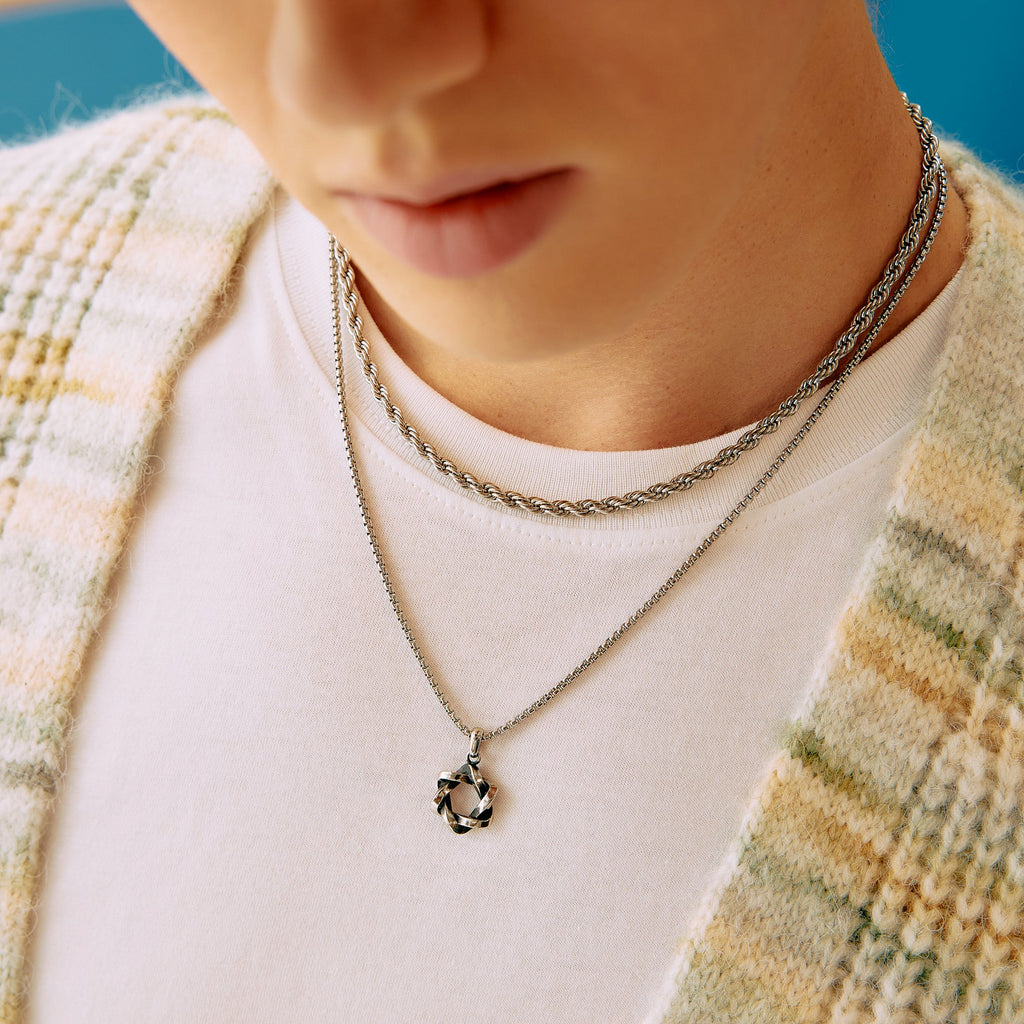 Sleek Star of David Pendant