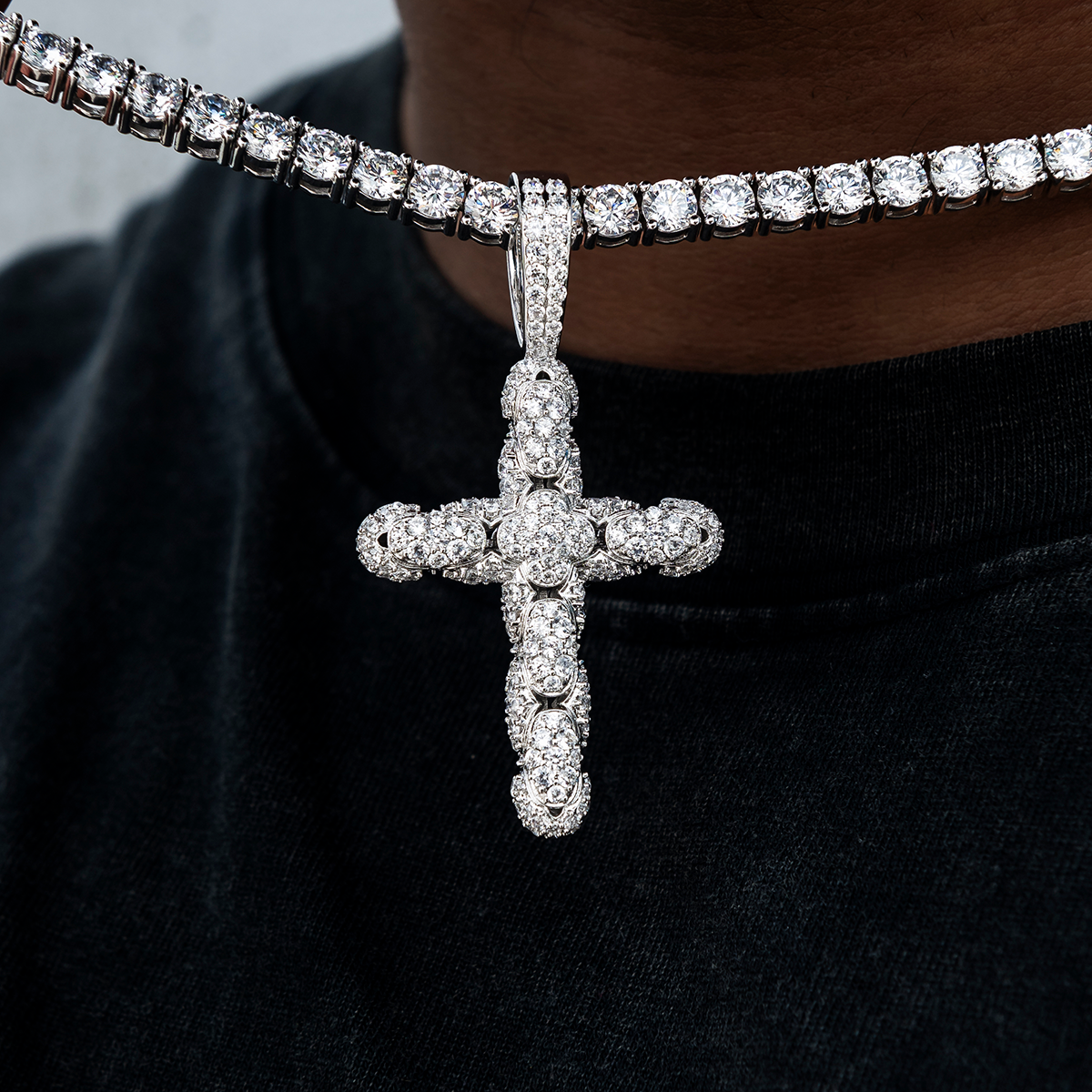Diamond Pave Snake Link Cross Pendant in White Gold