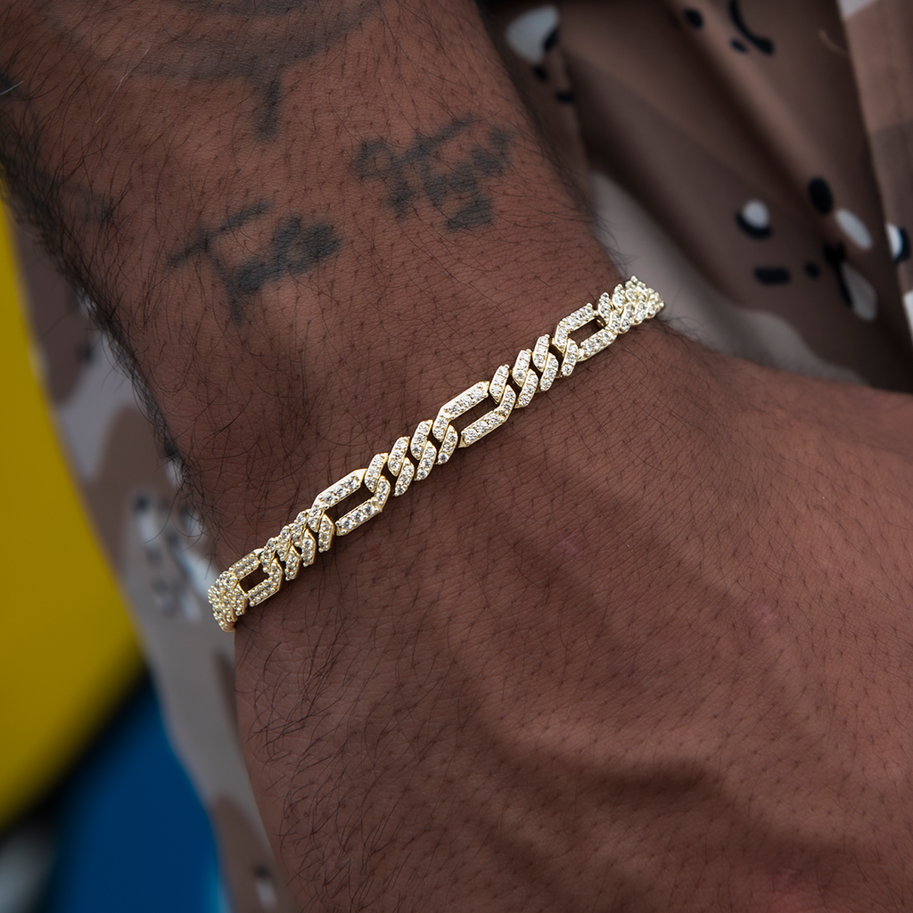 Diamond Figaro Bracelet in Yellow Gold- 6mm