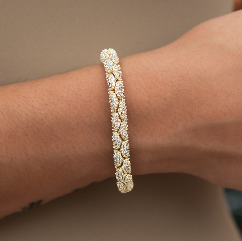 Diamond Pave Snake Link Bracelet in Yellow Gold-6mm