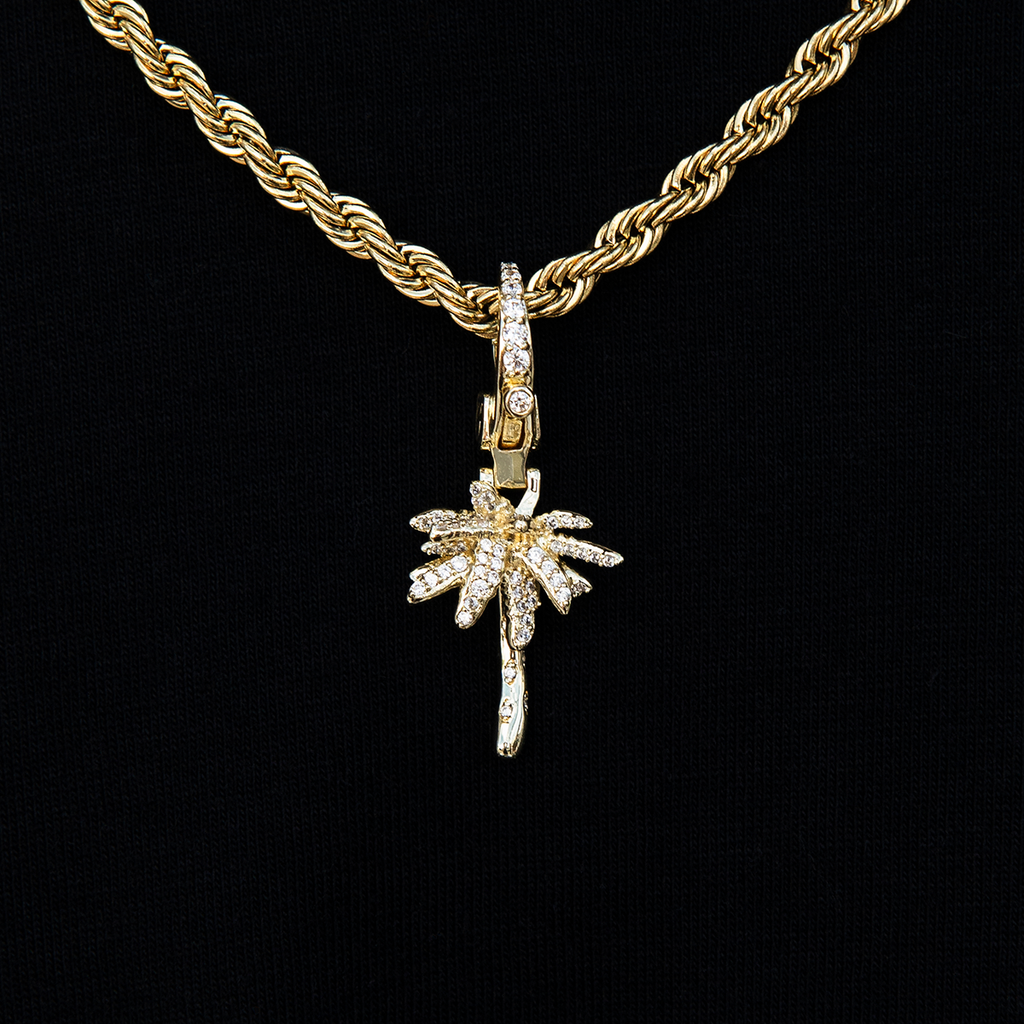 Palm Tree Clip On Pendant in Yellow Gold