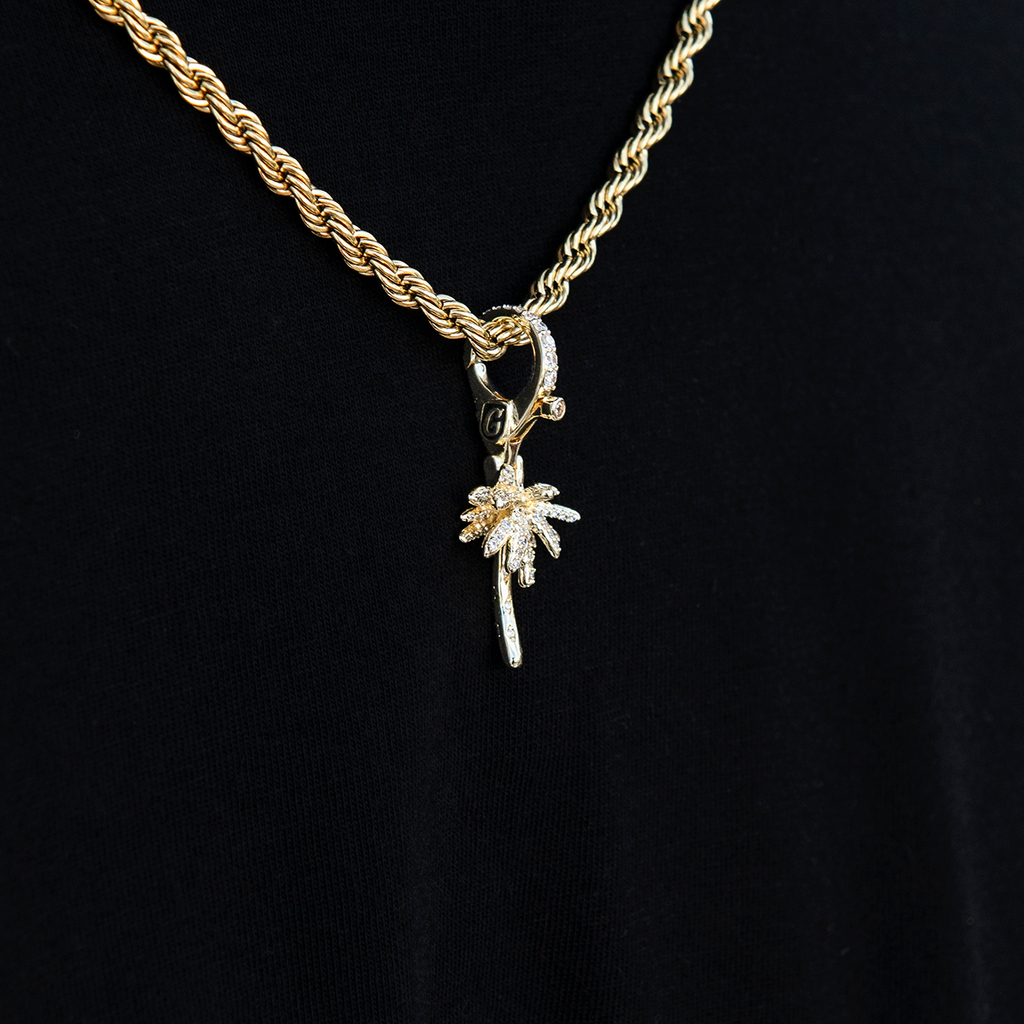 Palm Tree Clip On Pendant in Yellow Gold