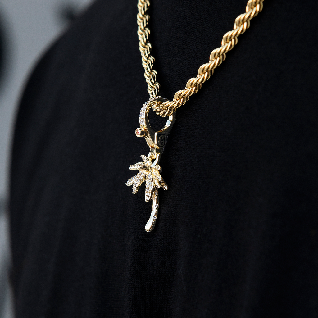Palm Tree Clip On Pendant in Yellow Gold