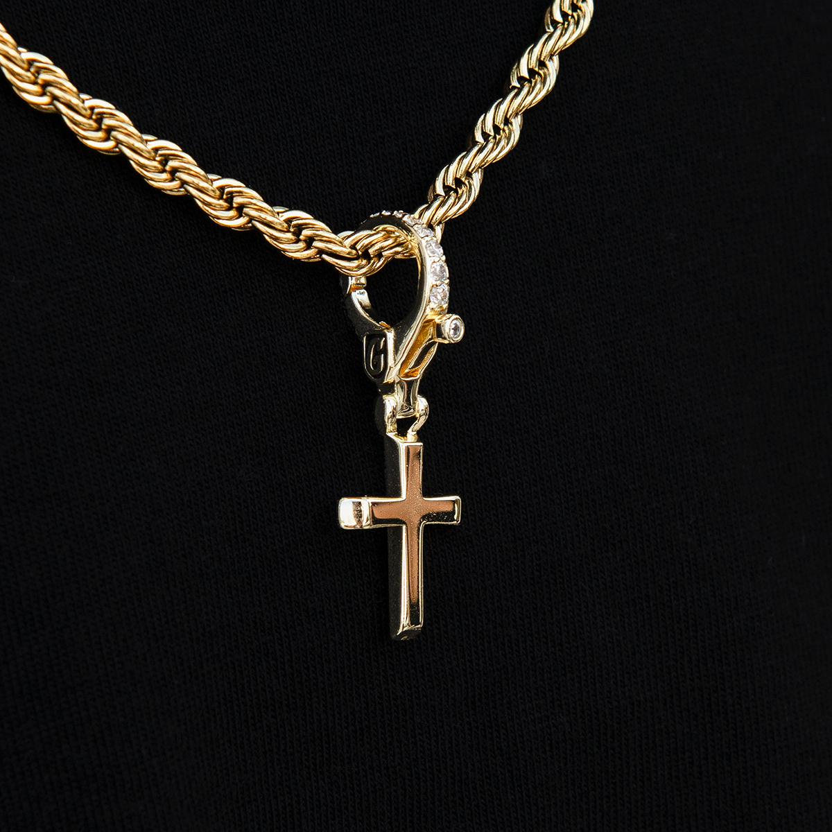 Simple Cross Clip On Pendant in Yellow Gold