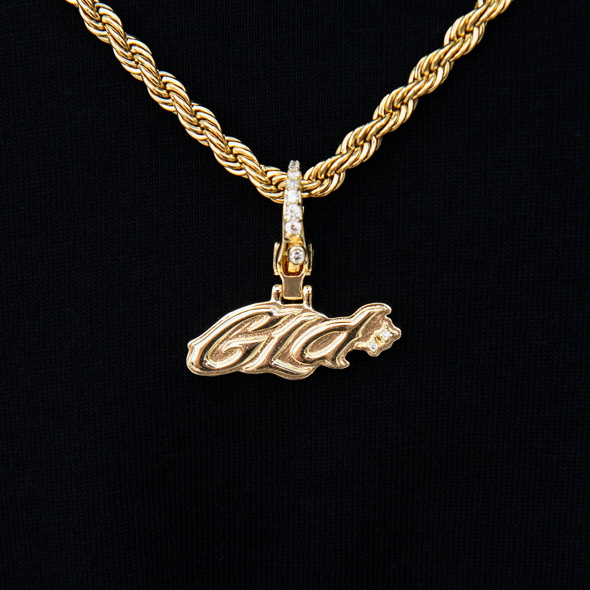 GLD Logo Clip On Pendant in Yellow Gold