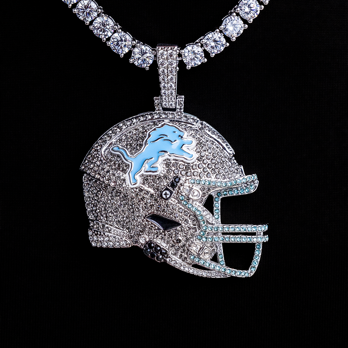 Official NFL 2025 Edition Detroit Lions Helmet Pendant