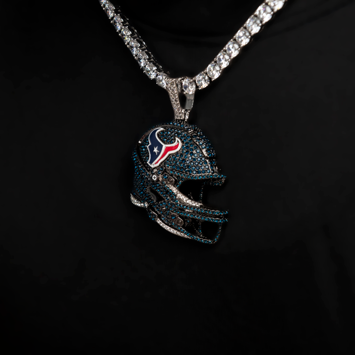 2025 Houston Texans Team Helmet Pendant - White Gold