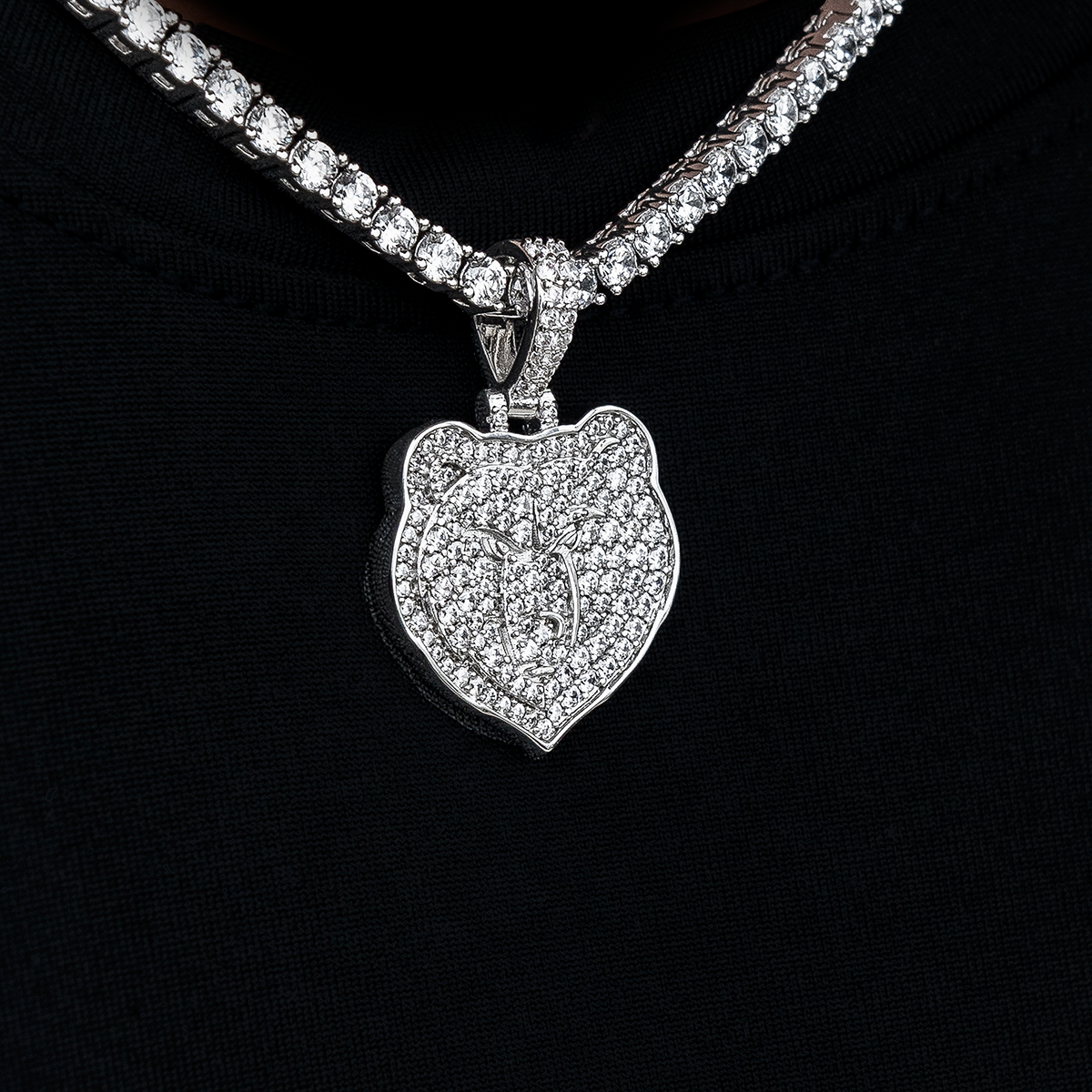 Memphis Grizzlies Official NBA Micro Logo Pendant in White Gold