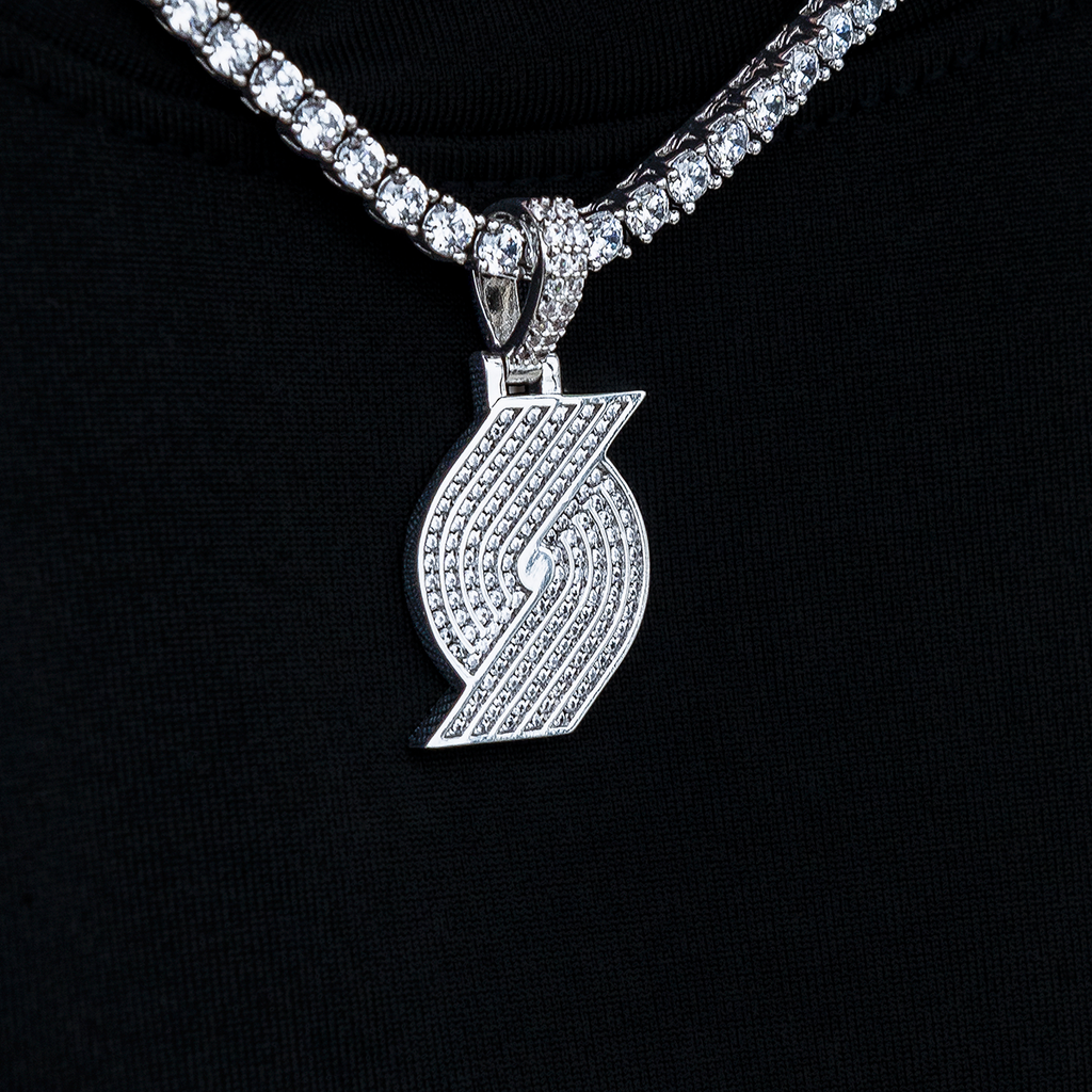 Portland Trail Blazers Official NBA Micro Logo Pendant in White Gold