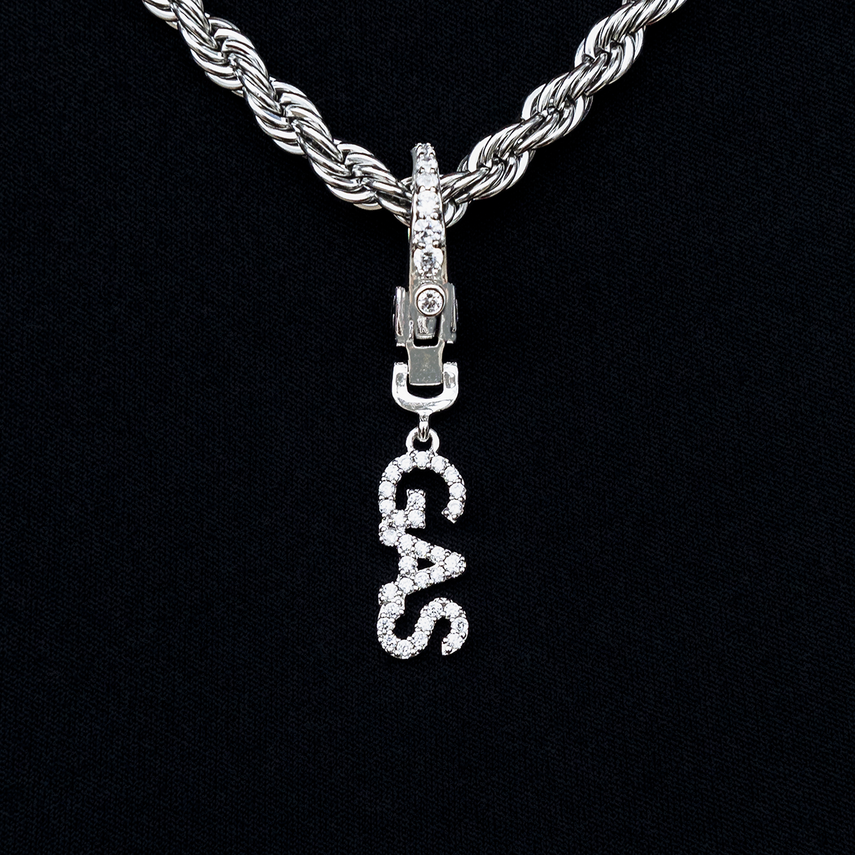 "Gas" Clip On Pendant in White Gold