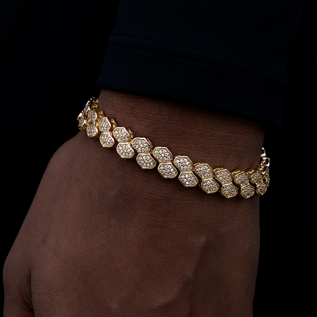Diamond Pave Flat Snake Link Bracelet in Yellow Gold-4mm