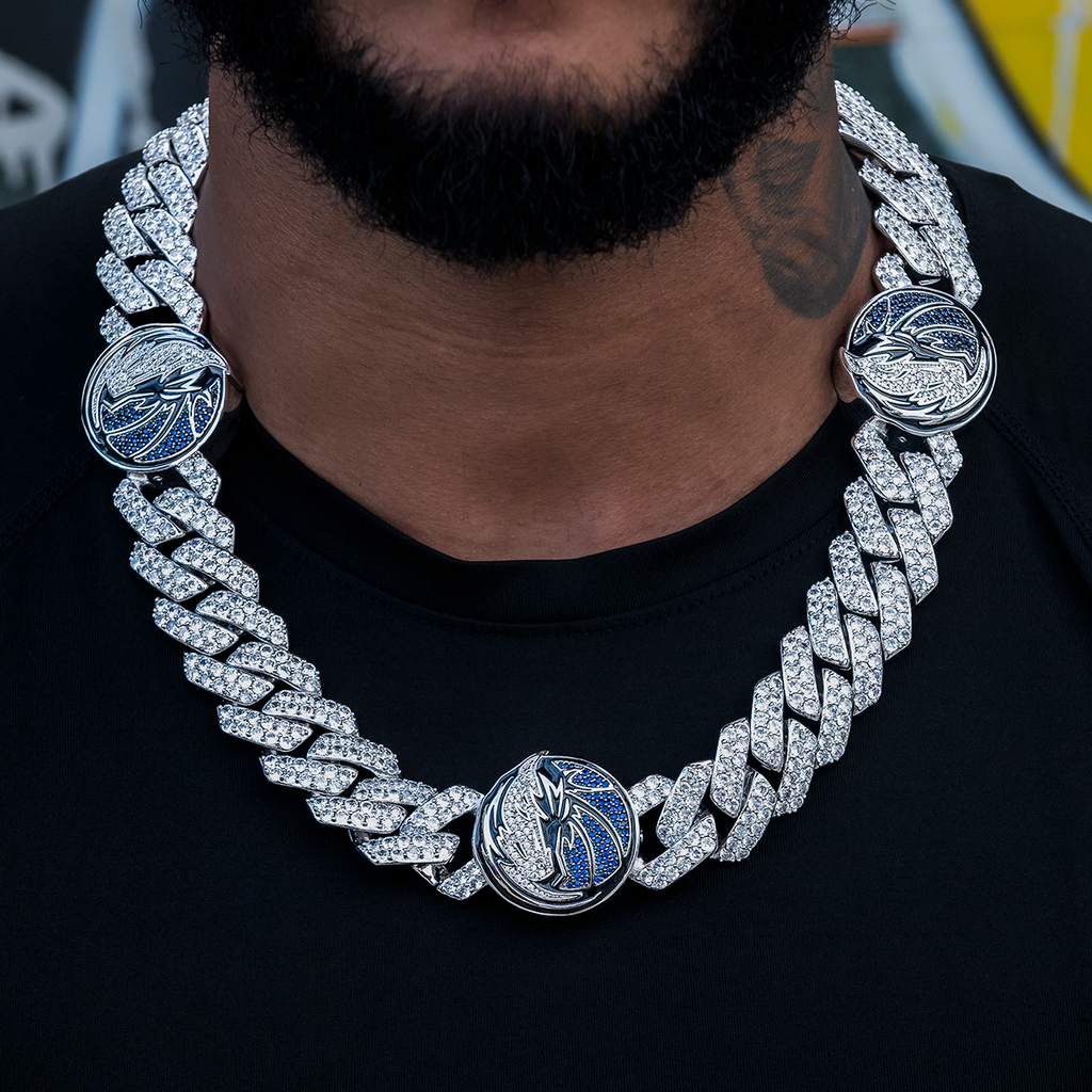 Dallas Mavericks Official NBA Diamond Prong Cuban Chain in White Gold- 25mm