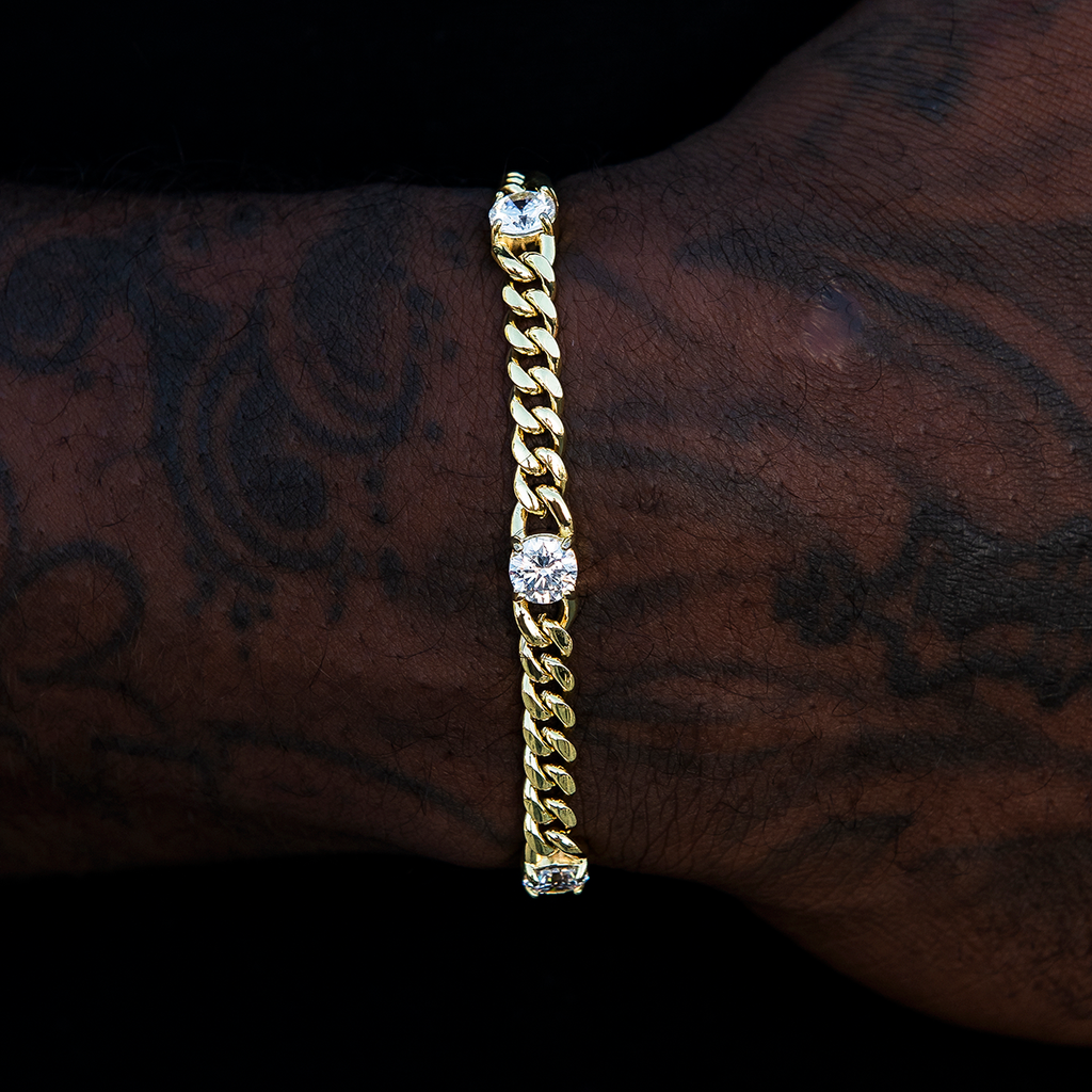 GLD Round Stone Station Cuban Bracelet in Yellow Gold