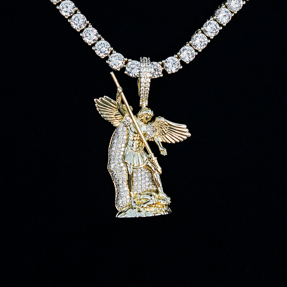 Saint Michael Pendant - Yellow Gold