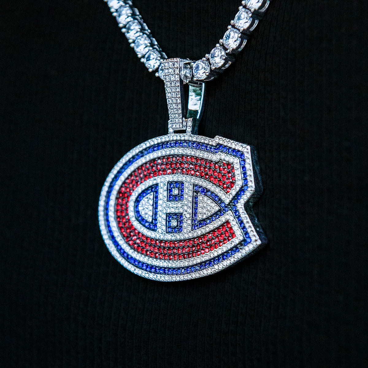 Montreal Canadiens Official NHL Logo Pendant - White Gold