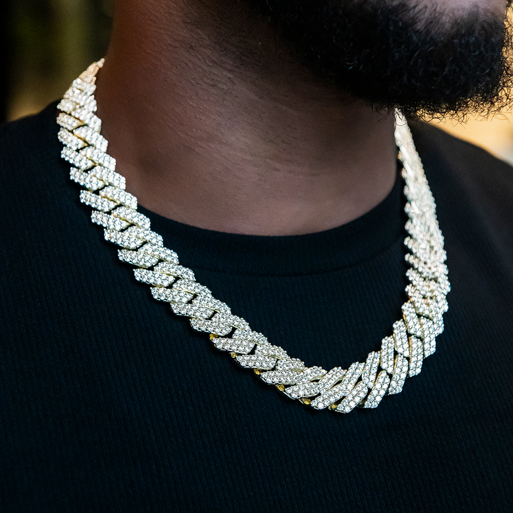 Diamond Prong Cuban Chain in Yellow Gold - 19mm