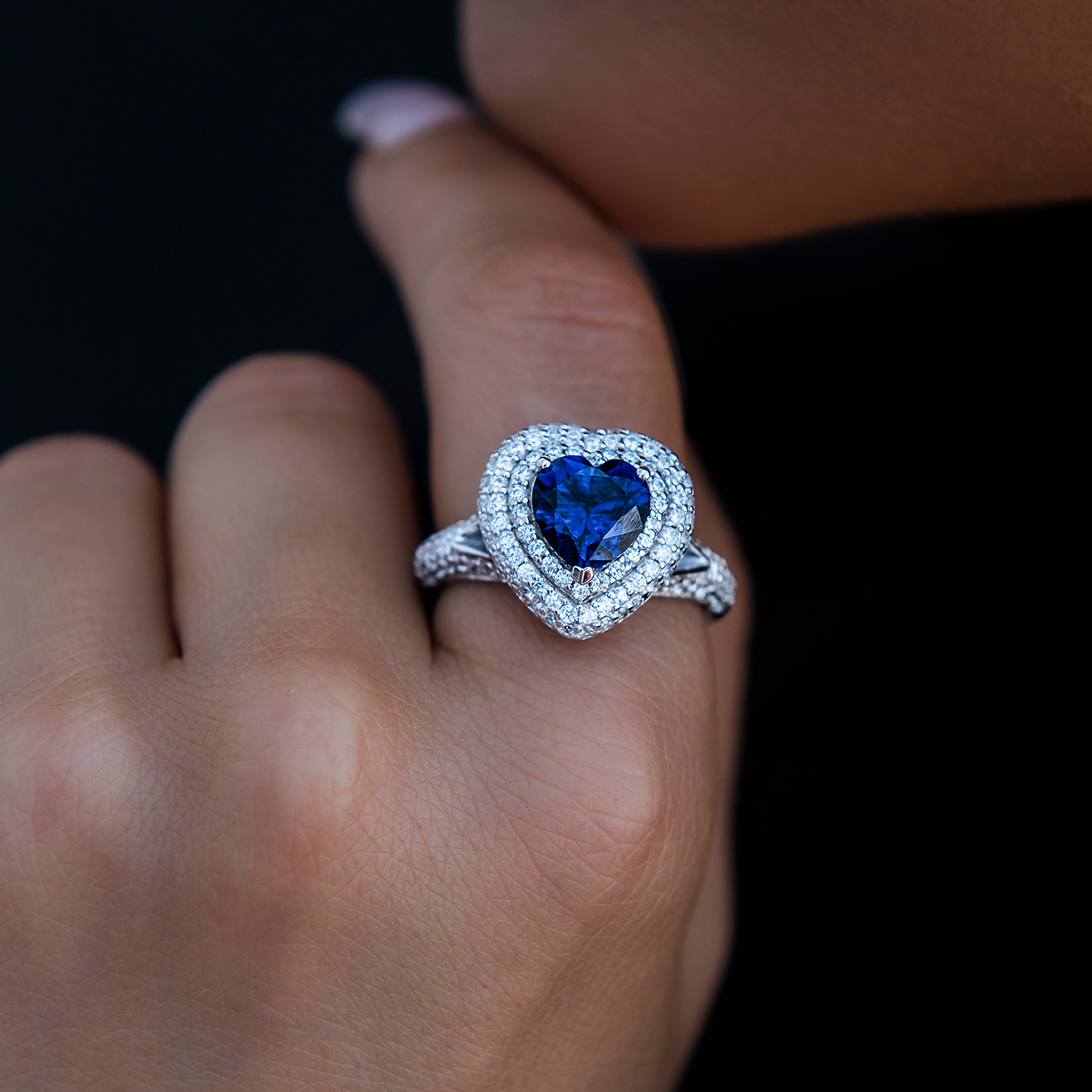 Sapphire Heart Ring in White Gold Vermeil