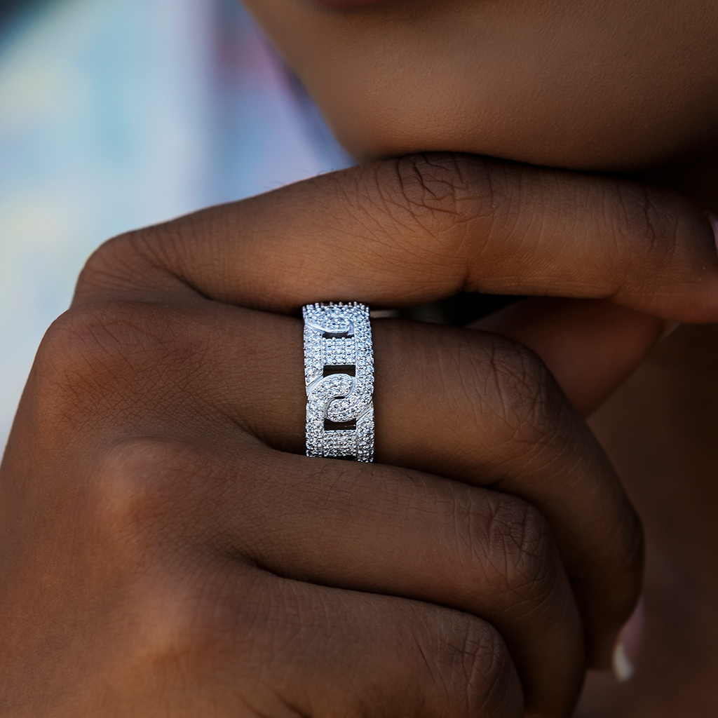 Flat Pavé Valentina Ring in White Gold Vermeil