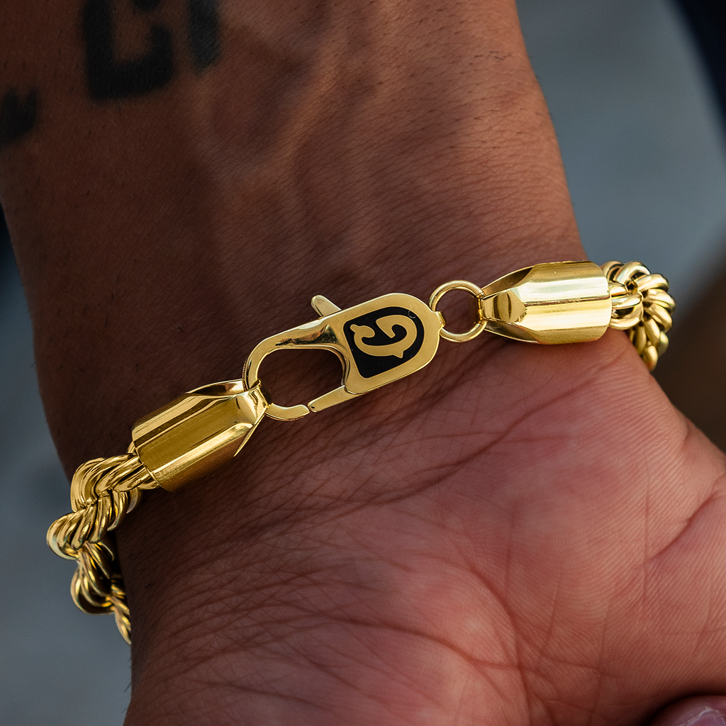 8MM Rope Chain Bracelet in Yellow Gold