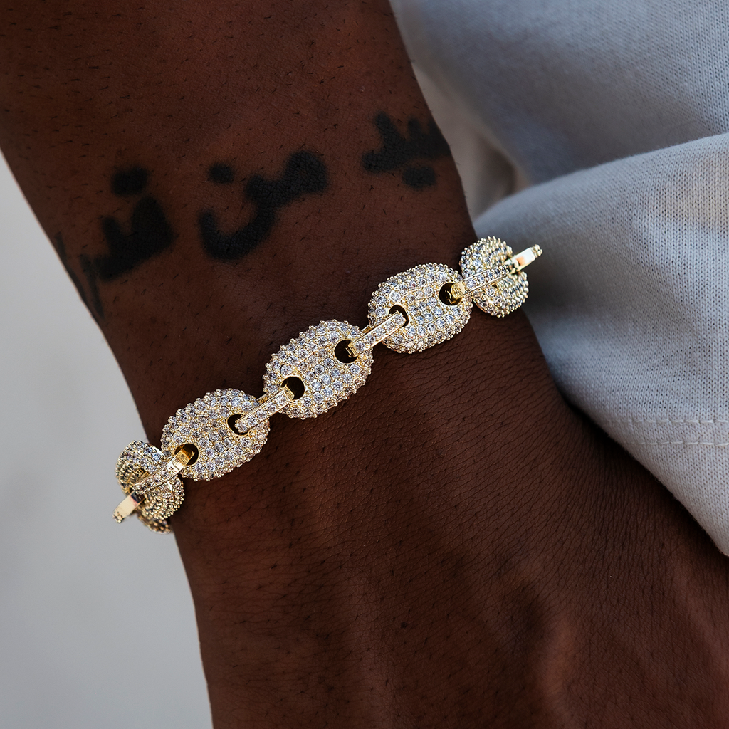 Diamond Puffed Mariner Bracelet in Yellow Gold- 12mm