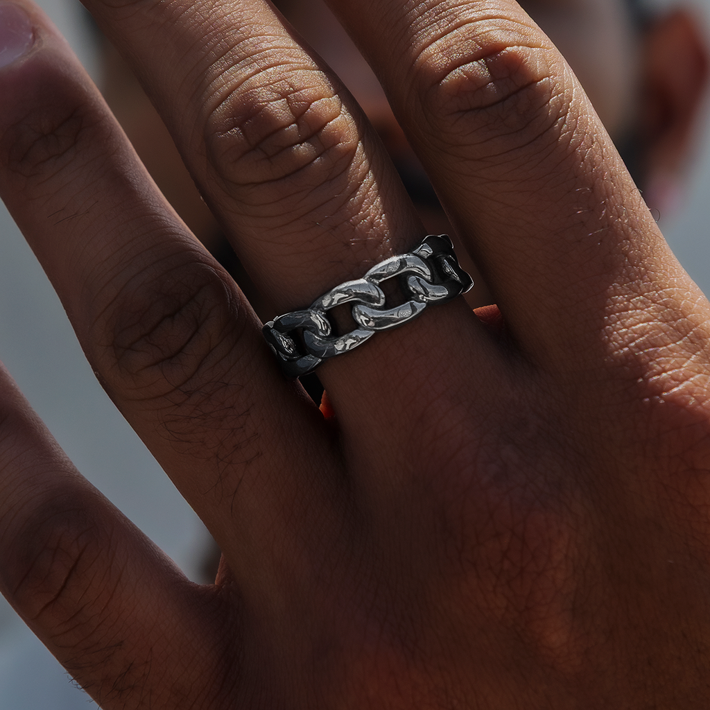 Cuban Band Ring in Matte Black