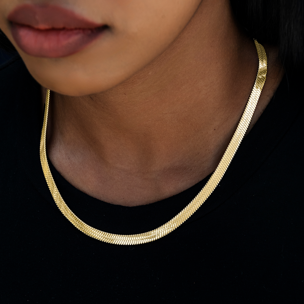 Herringbone Necklace in Yellow Gold- 8mm