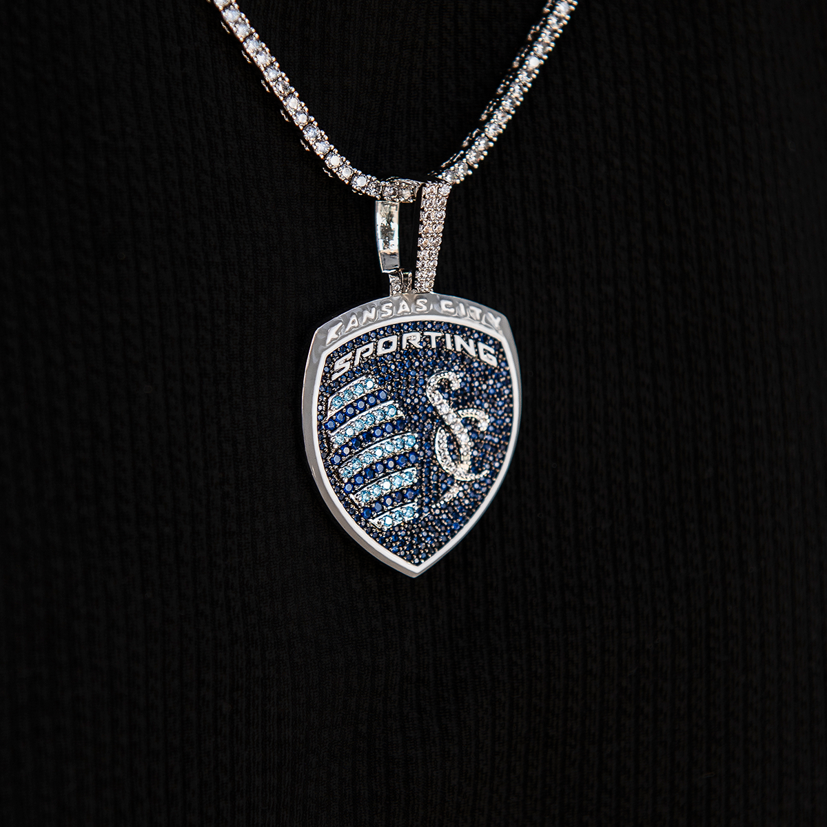 Sporting Kansas City Official MLS Logo Pendant in White Gold