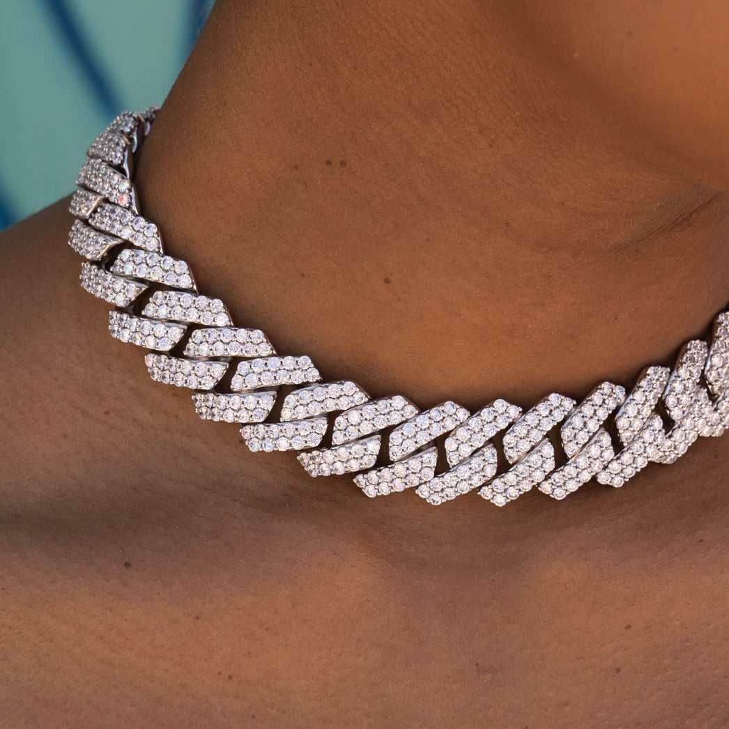 Diamond Prong Link Necklace in White Gold - 19mm