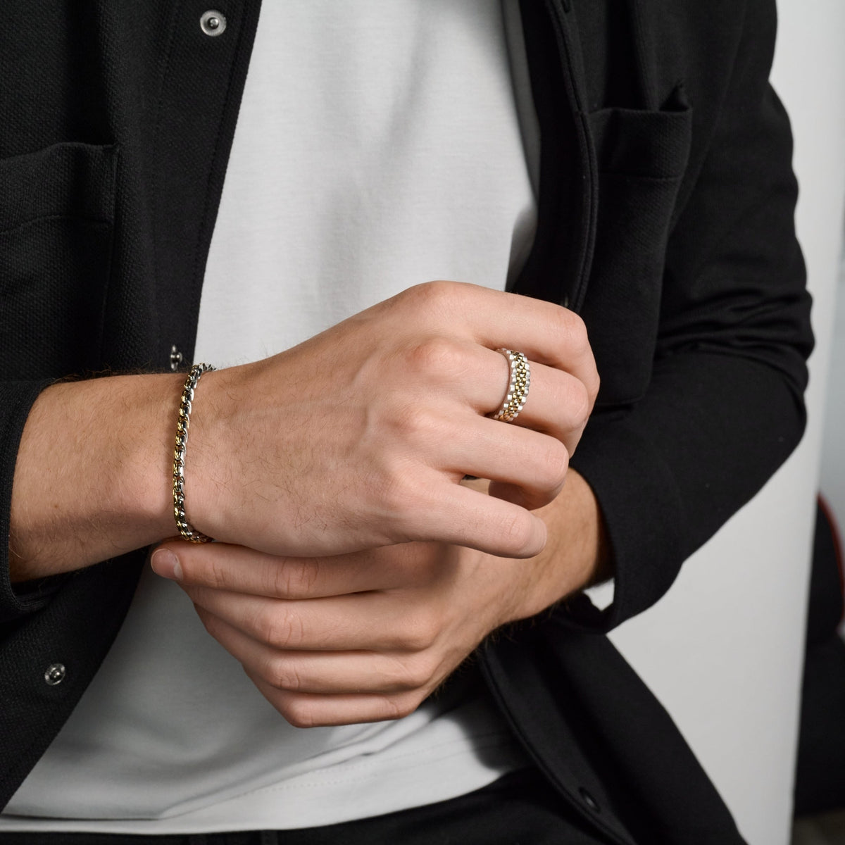 Ripple Link Two-Tone Band