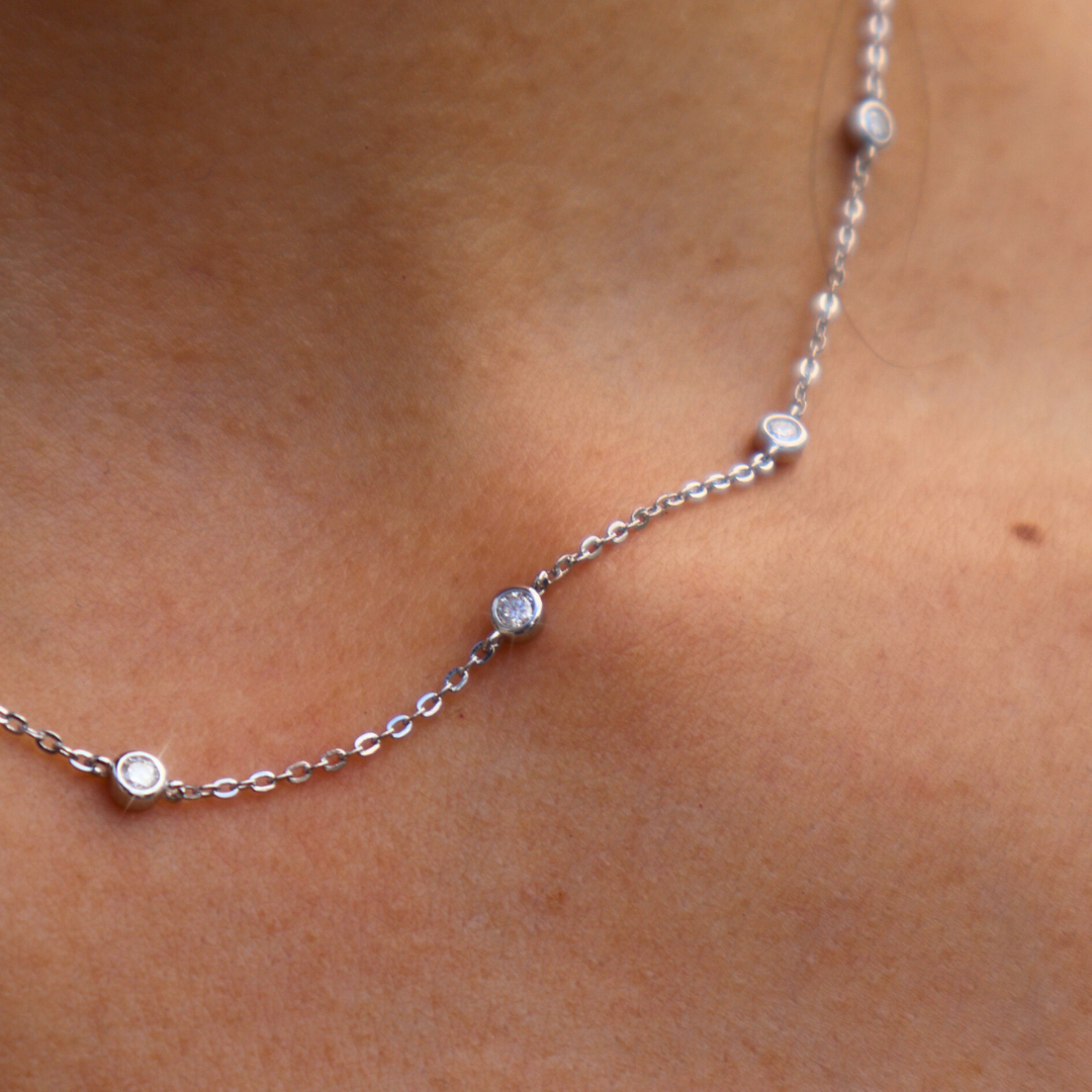 Moissanite Novem Necklace (Silver)
