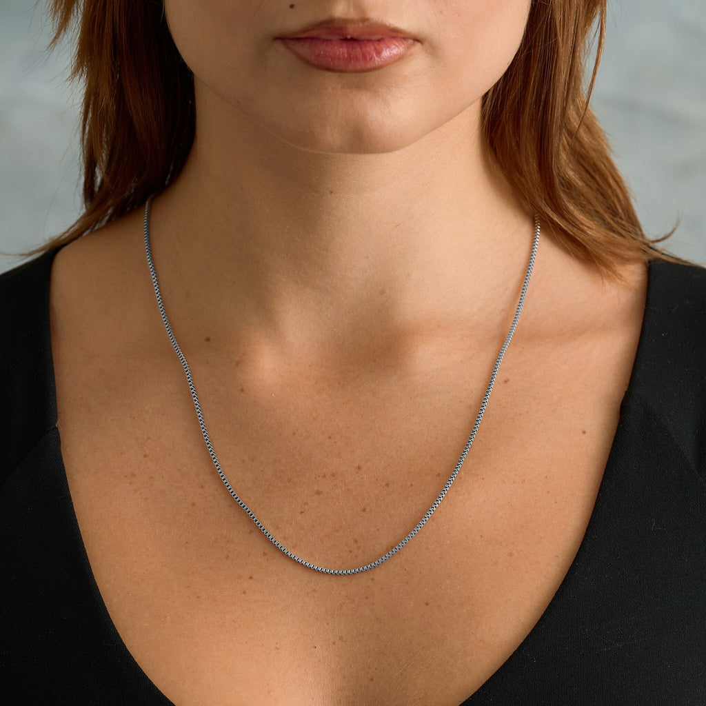 Micro Box Necklace in White Gold - 1.5mm