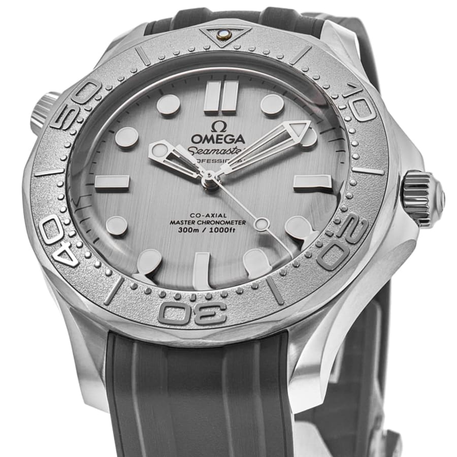 Omega Seamaster Diver 300M Automatic Grey Dial Rubber Strap Men's Watch 210.32.42.20.06.002