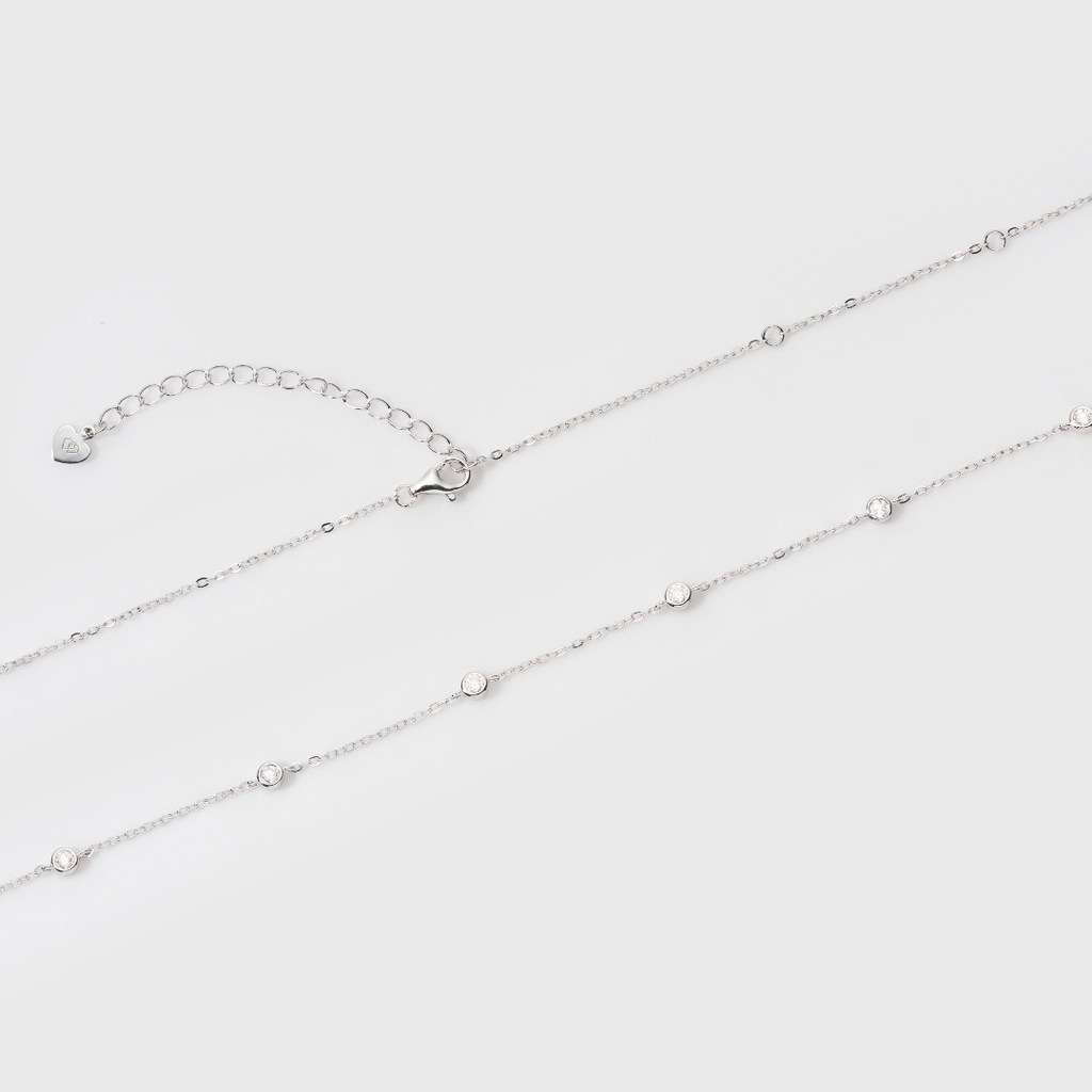 Moissanite Novem Necklace (Silver)