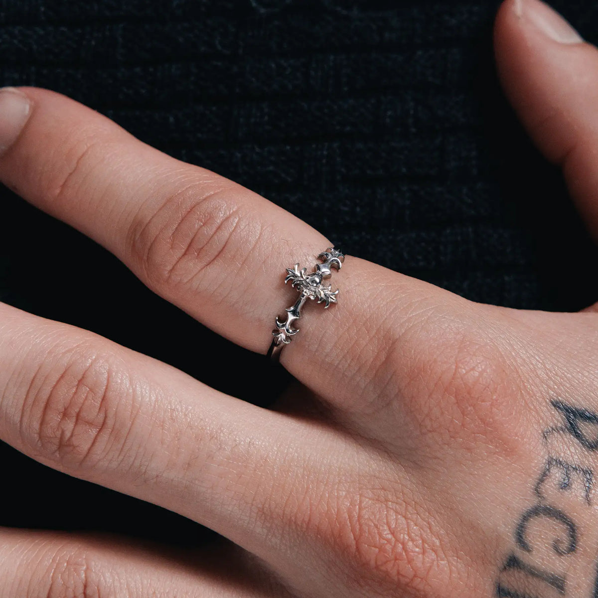 ANTIQUE DYT RING